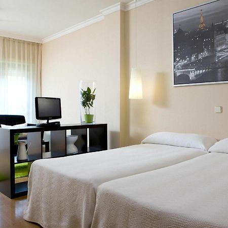Apartamentos Th La Florida Мадрид Номер фото