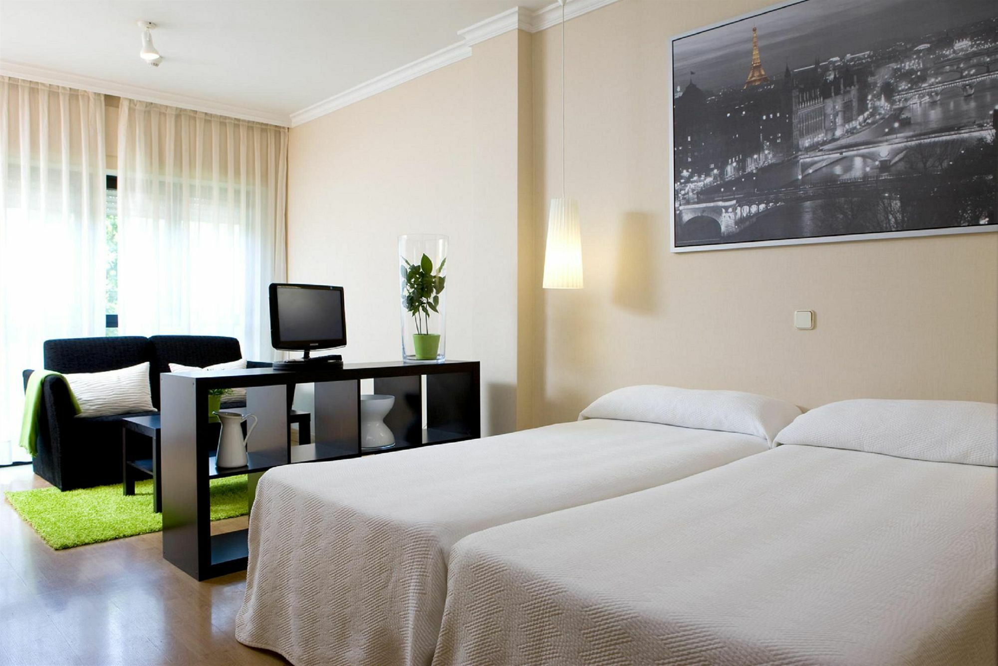 Apartamentos Th La Florida Мадрид Номер фото